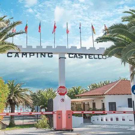 Castello Campsite Neos Marmaras