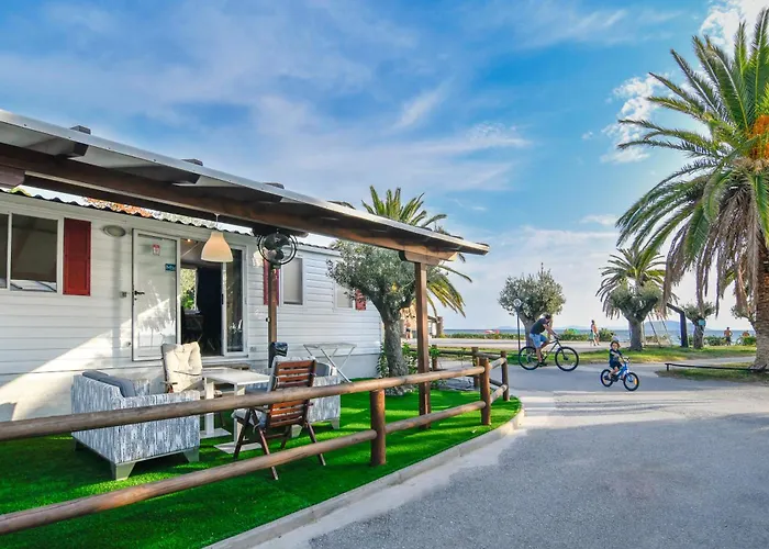 Castello * Neos Marmaras